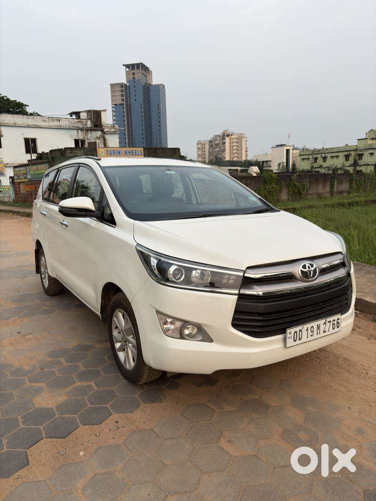 Toyota Innova Crysta 2.4 V 8 Str, 2018, Diesel
