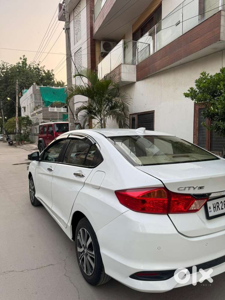 Honda City V Mt Exclusive, 2022, Petrol
