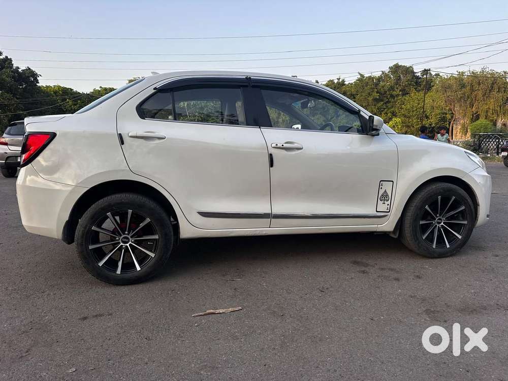 Maruti Suzuki Swift Dzire Zxi+ Mt, 2017, Petrol