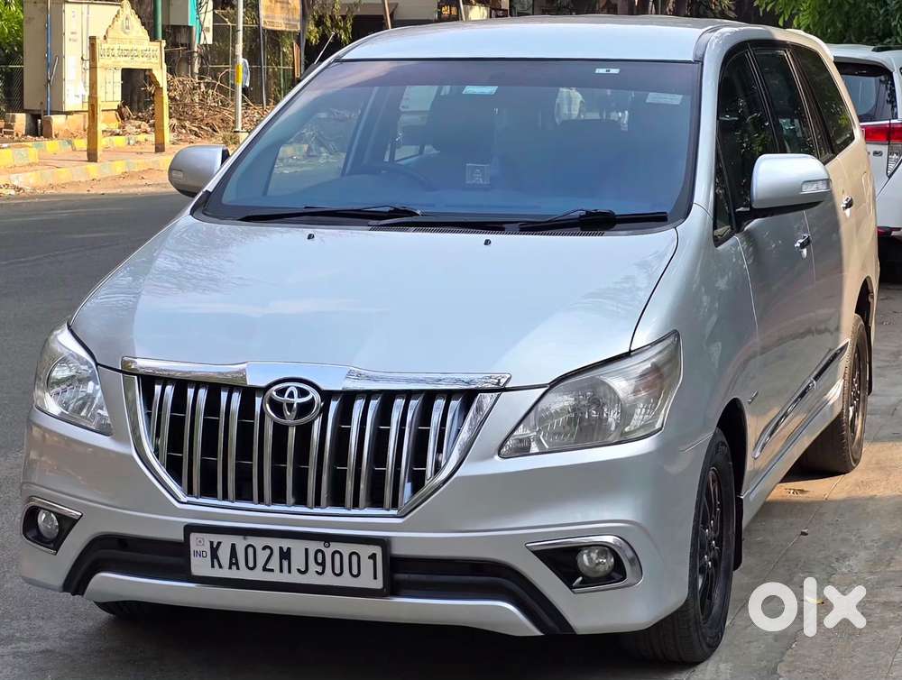 Toyota Innova 2.5 Vx (diesel) 8 Seater Bs Iv, 2014, Diesel