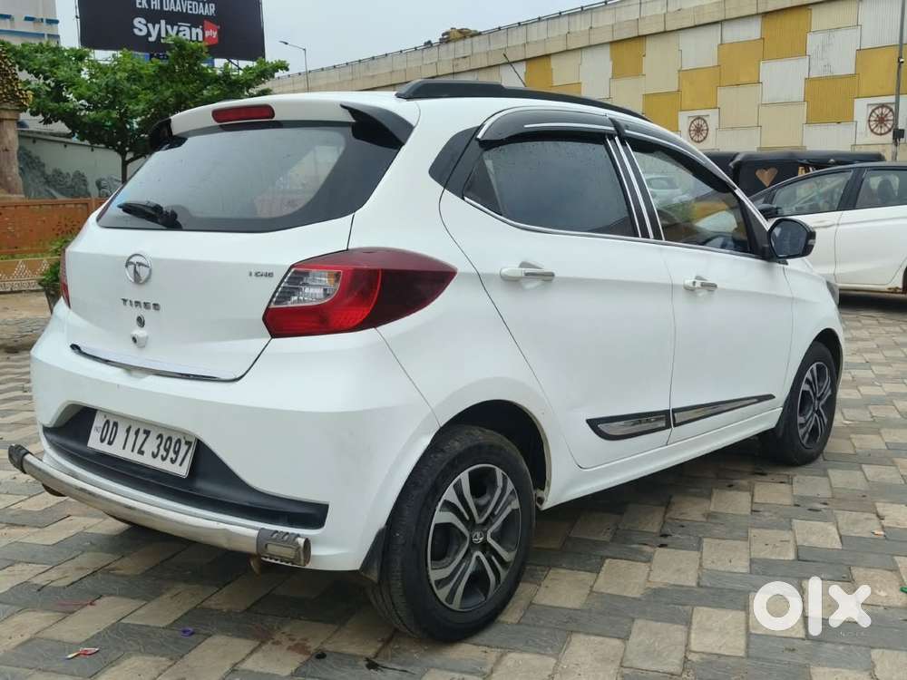 Tata Tiago Xz Plus Cng Dual Tone, 2022, Cng & Hybrids