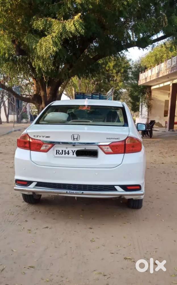 Honda City 2017 Diesel Wall Maintaine And Very Good Condition