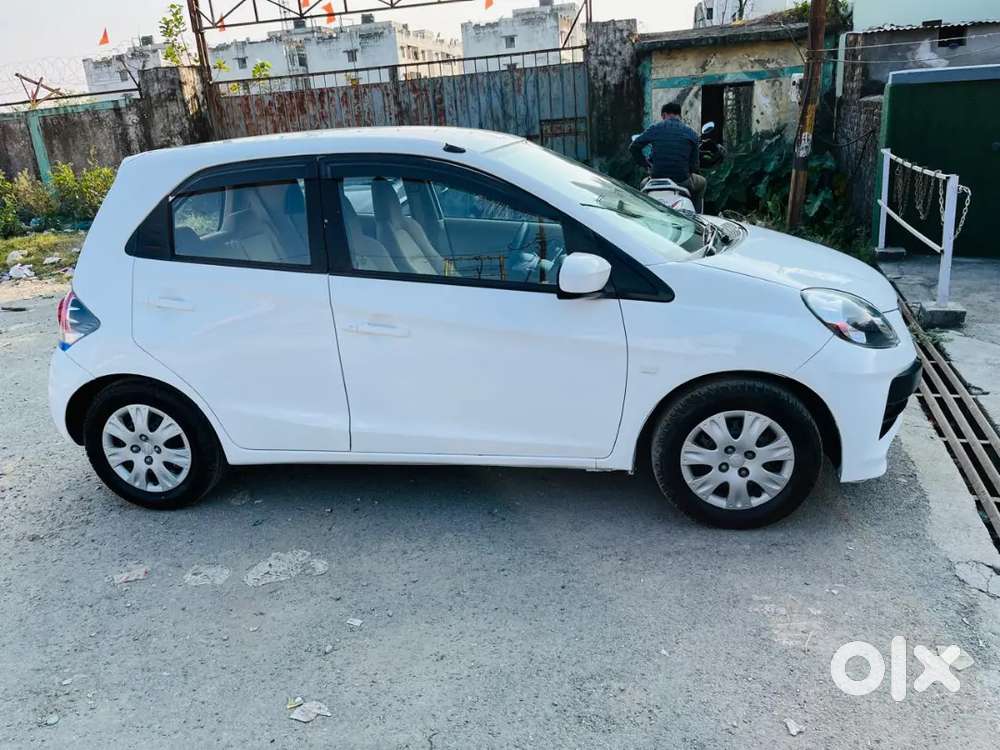 Honda Brio 2012 Petrol Well Maintained
