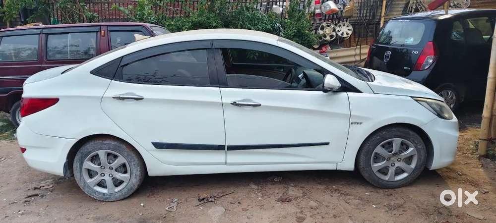 Hyundai Verna Petrol 1year Valid