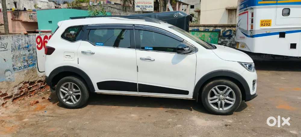 Renault Triber 2024 Petrol Well Maintained