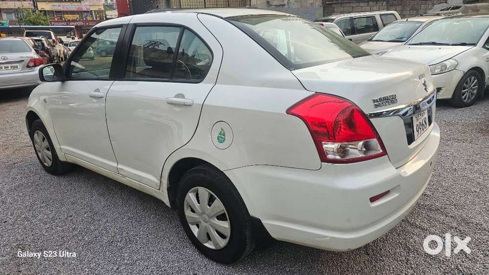 Maruti Suzuki Swift Dzire 1.2 Vxi Bsiv, 2011, Petrol