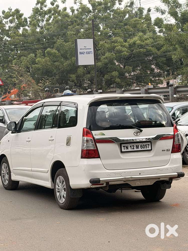 Toyota Innova 2.5 V Diesel 7-seater, 2011, Diesel