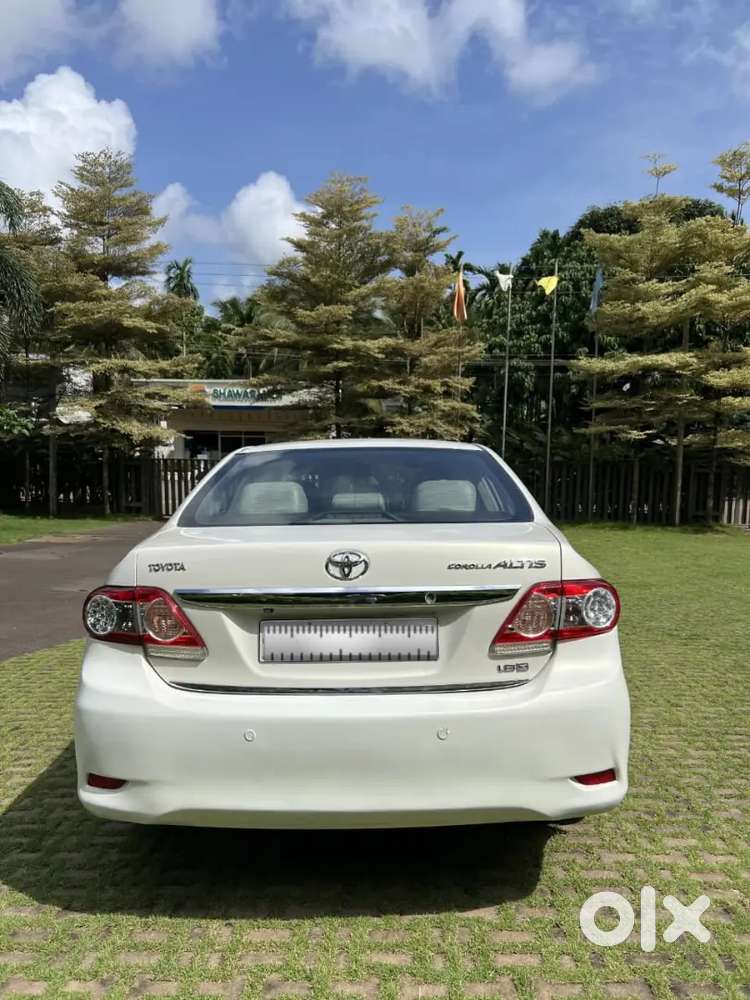 Toyota Corolla Altis 2011 Cng & Hybrids 99800 Km Driven