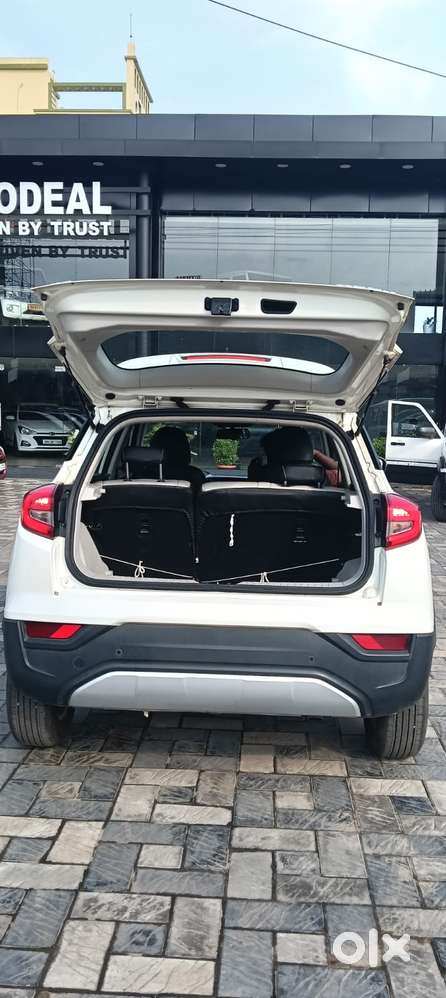 Mahindra Xuv300 W8 Diesel, 2022, Diesel