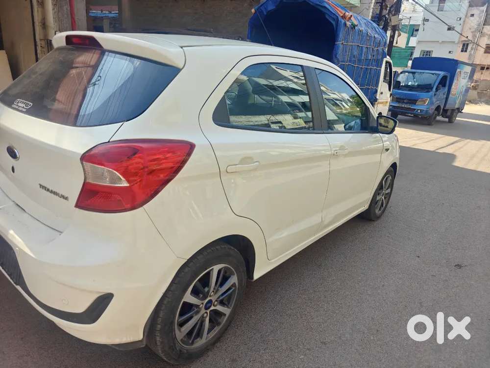 Ford Figo Automatic Titanium 2021