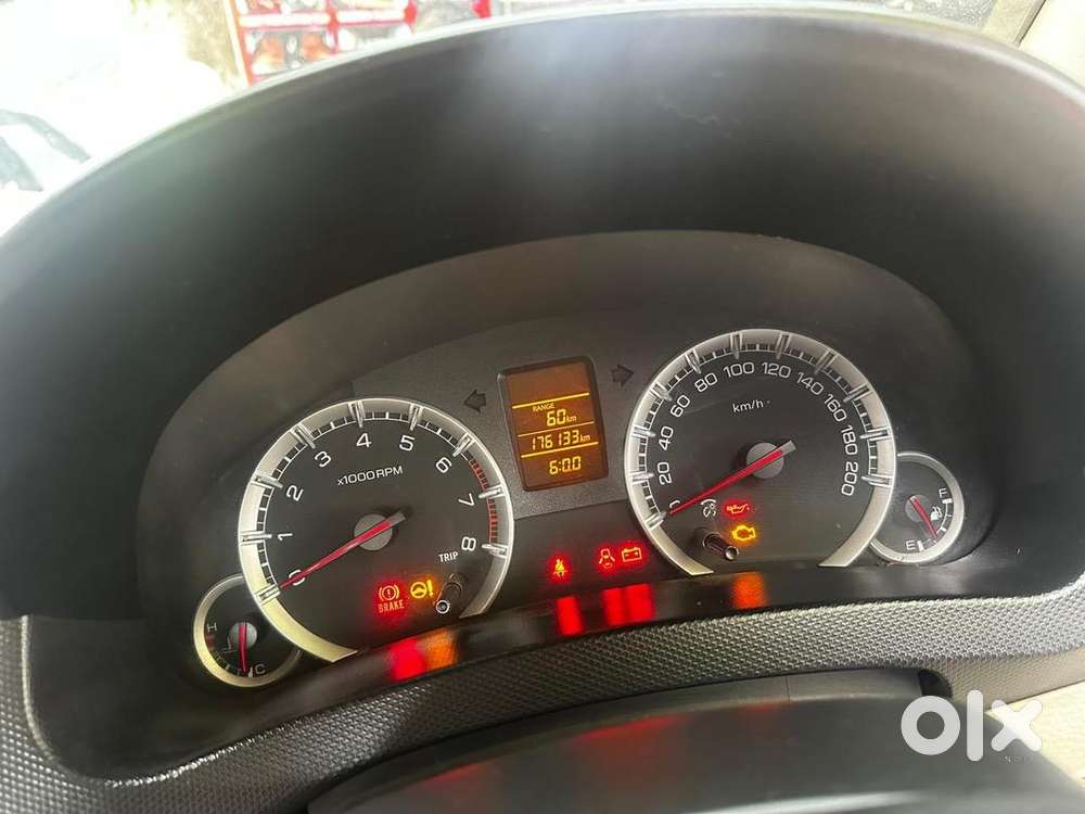 Maruti Suzuki Swift Dzire 2013 Petrol 176000 Km Driven