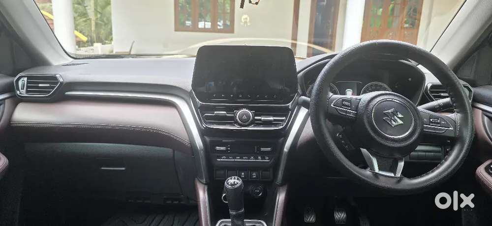Maruti Suzuki Grand Vitara Zeta 2023 Petrol 9606 Km Driven