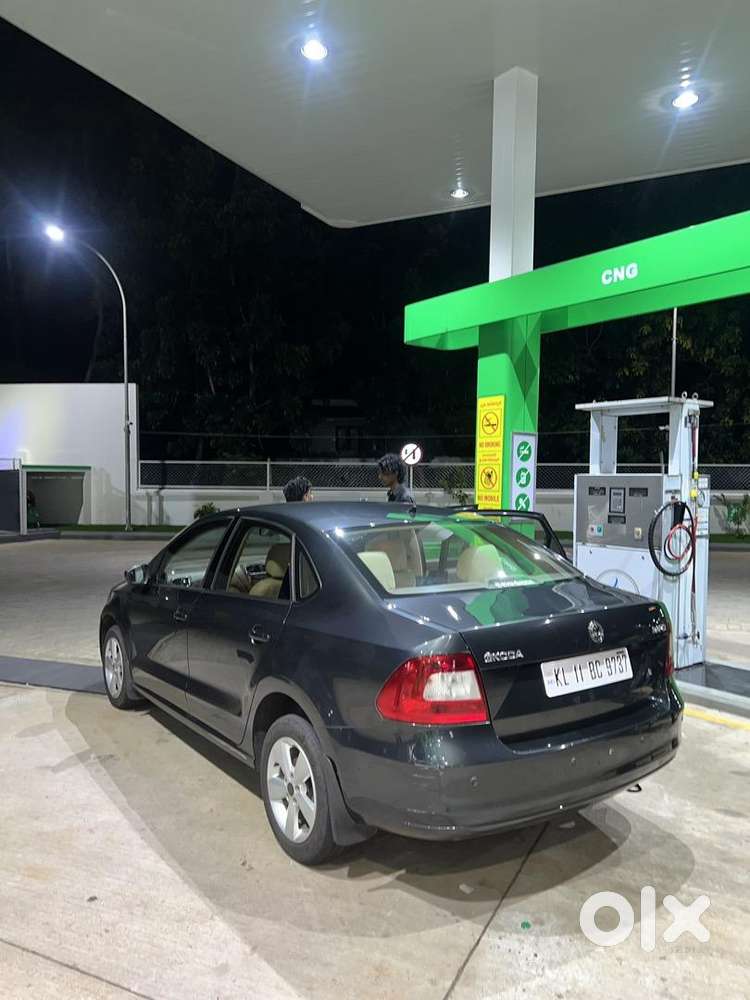 Skoda Superb Petrol 2016
