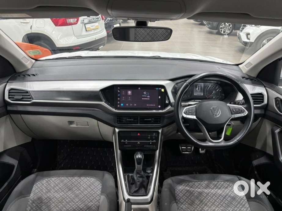 Volkswagen Taigun 1.0 Tsi Highline At, 2023, Petrol