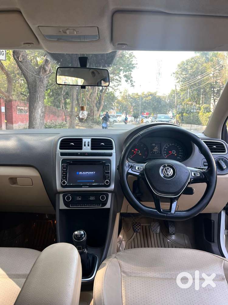 Volkswagen Vento 1.6 Highline Plus 16 Alloy, 2016, Petrol