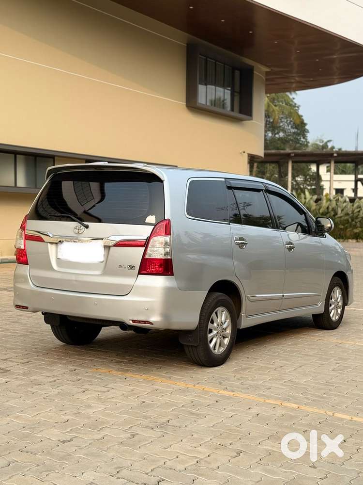 Toyota Innova 2013 Last V Diesel Good Condition