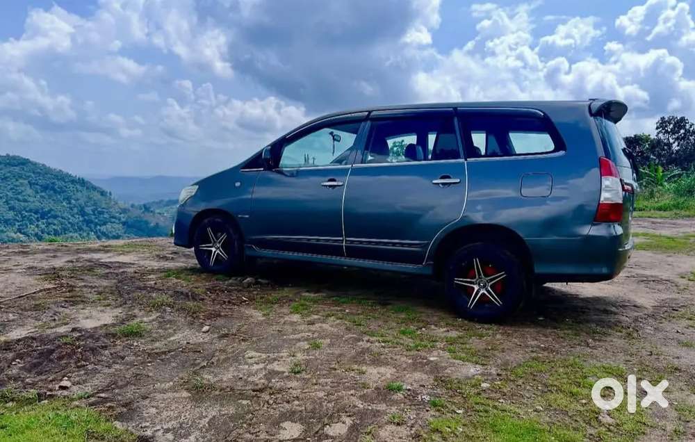 Toyota Innova 2014 Diesel 155000 Km Driven