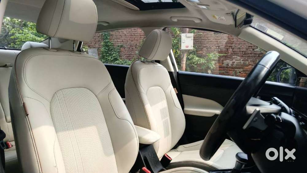 Hyundai Verna Sx (o) 1.5 Turbo Petrol Dct, 2024, Petrol