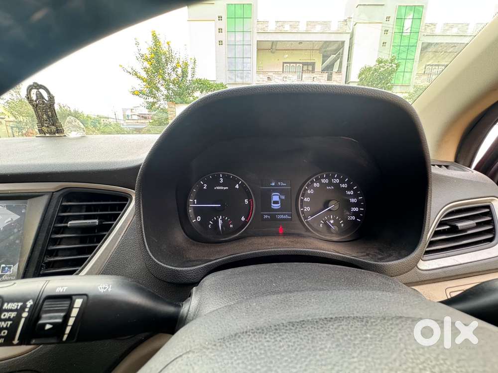 Hyundai Verna Crdi 2017 Top End For Sale