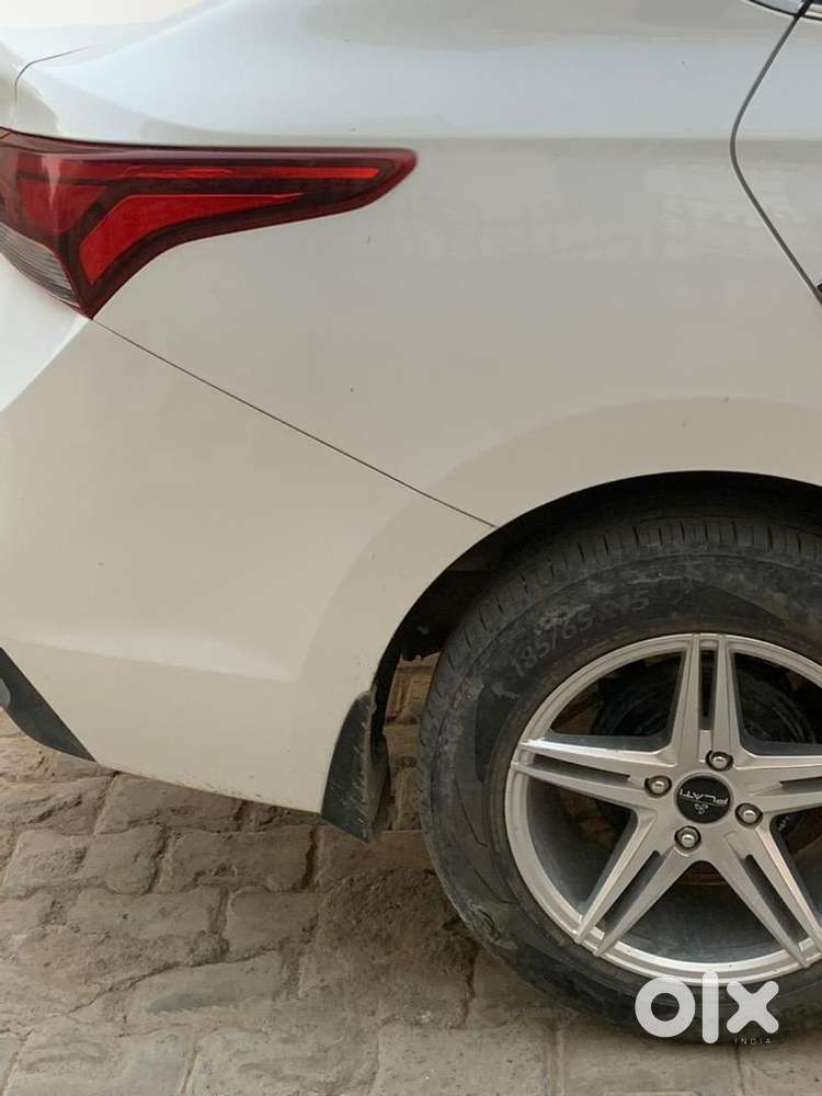 Hyundai Verna 2019 Diesel 90000 Km Driven