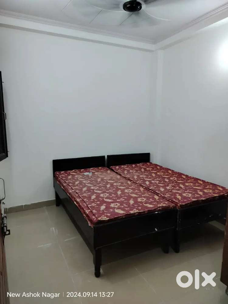 Luxury one bhk flat for rent in new ashok nagar delhi 96 For Rent