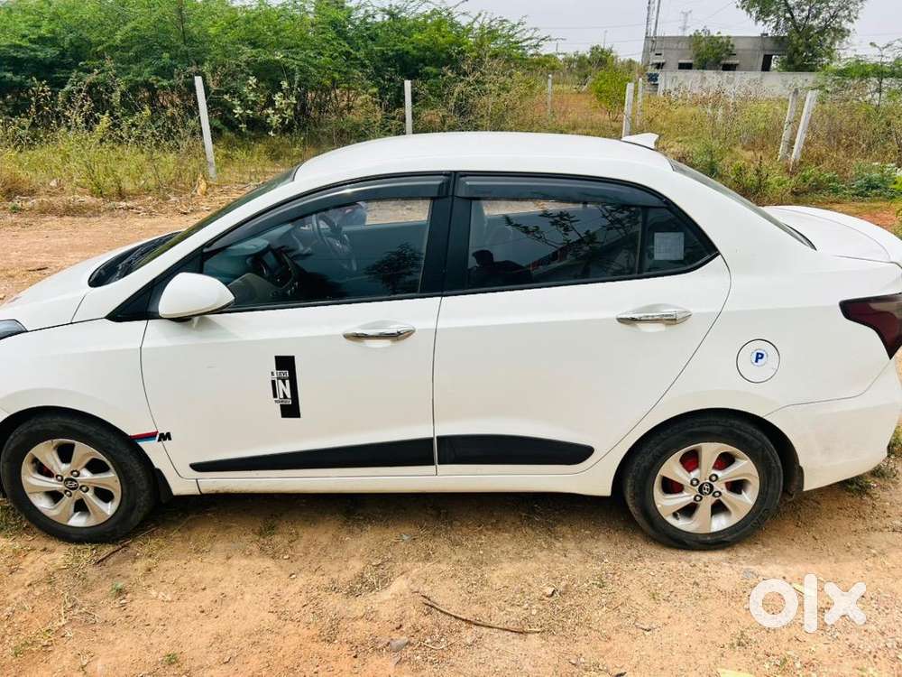 Hyundai Xcent Petrol Well Maintained