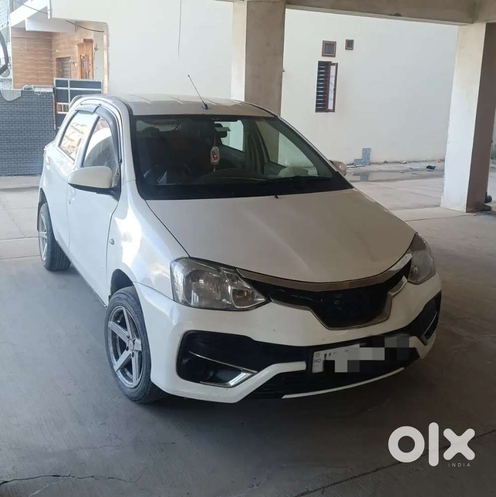 Toyota Etios Liva 2015