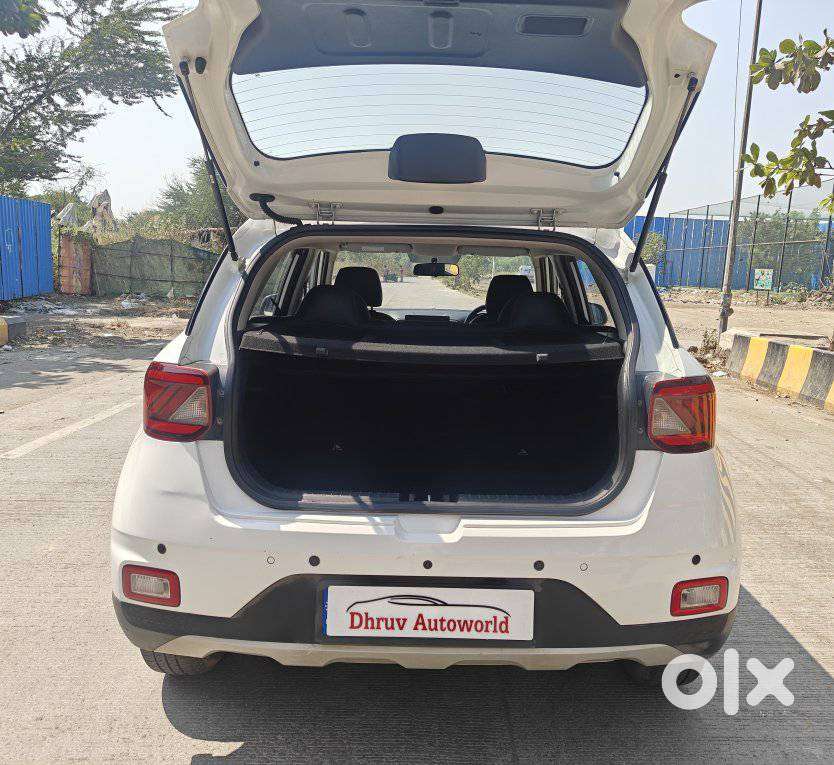 Hyundai Venue S Turbo, 2020, Petrol