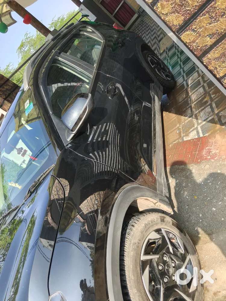 Kia Sonet 2025 Petrol 7800 Km Driven