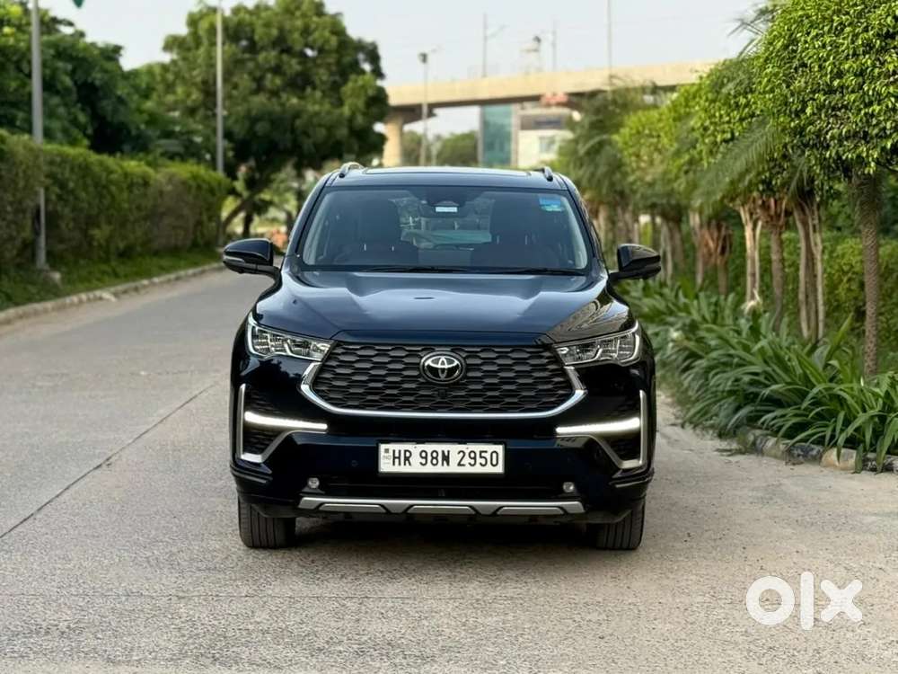 Toyota Innova Hycross 2.0 Zx (o) Hybrid 7 Str, 2023, Petrol