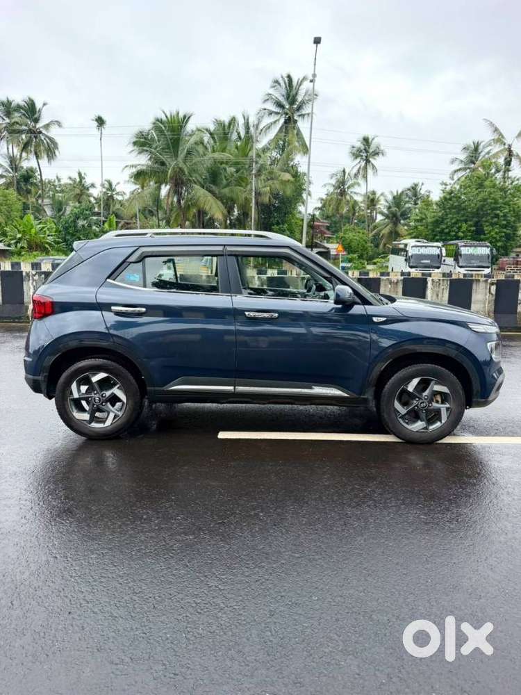 Hyundai Venue S, 2020