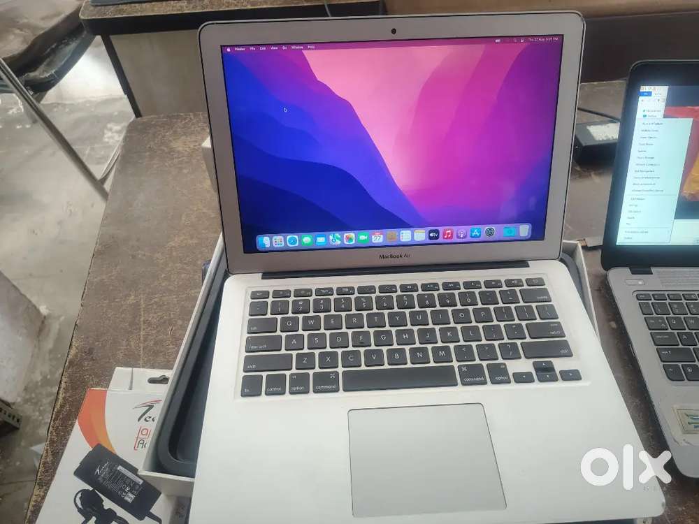Back Book Air CORE i5 MODEL 2017