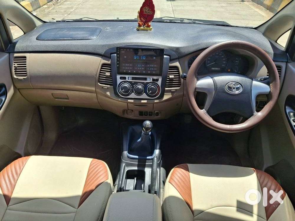 Toyota Innova 2.5 G (diesel) 8 Seater, 2015