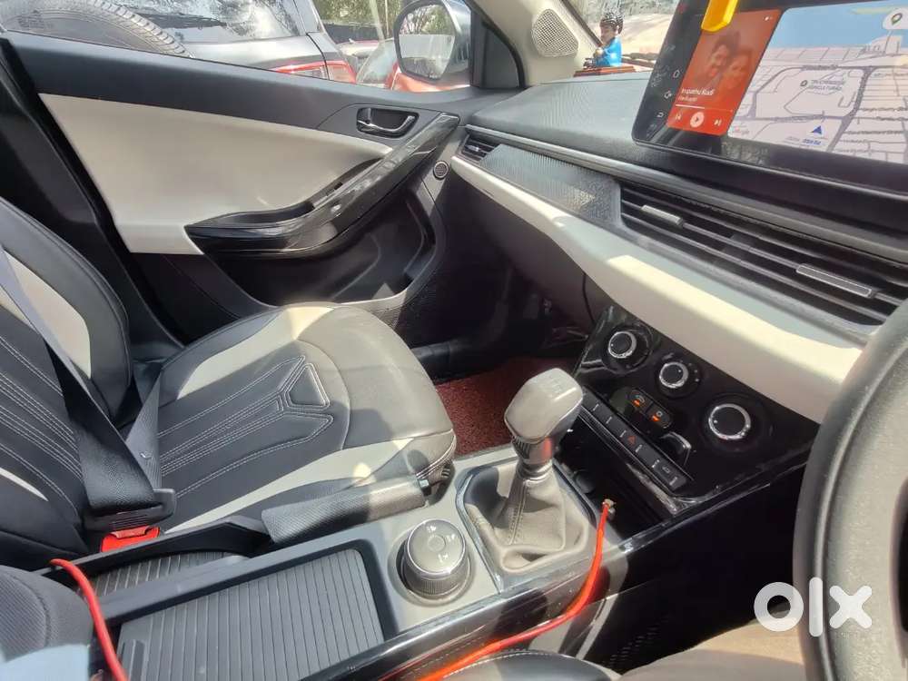 Tata Nexon 2025 Petrol 7000 Km Driven