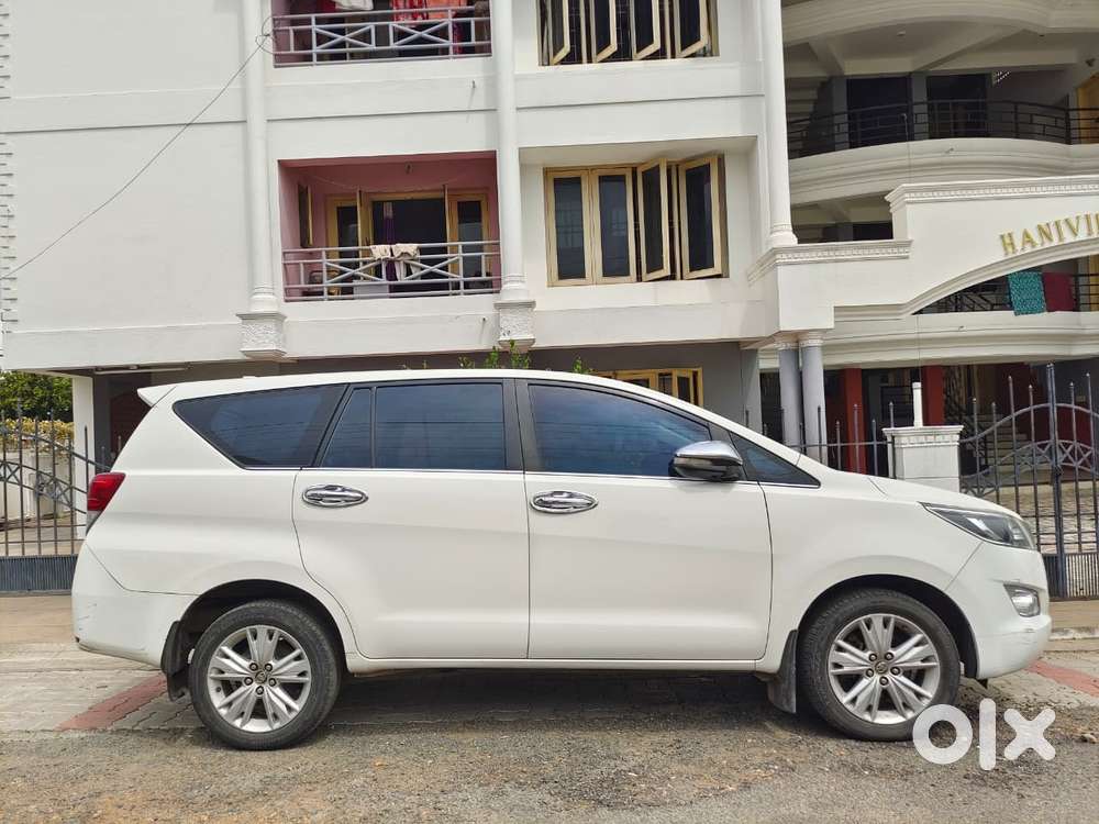 Toyota Innova Crysta 2.4 Z 7 Str, 2016, Diesel