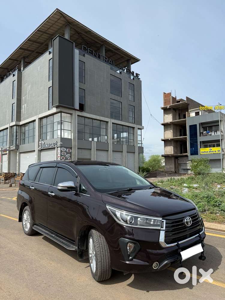 Toyota Innova Crysta 2016