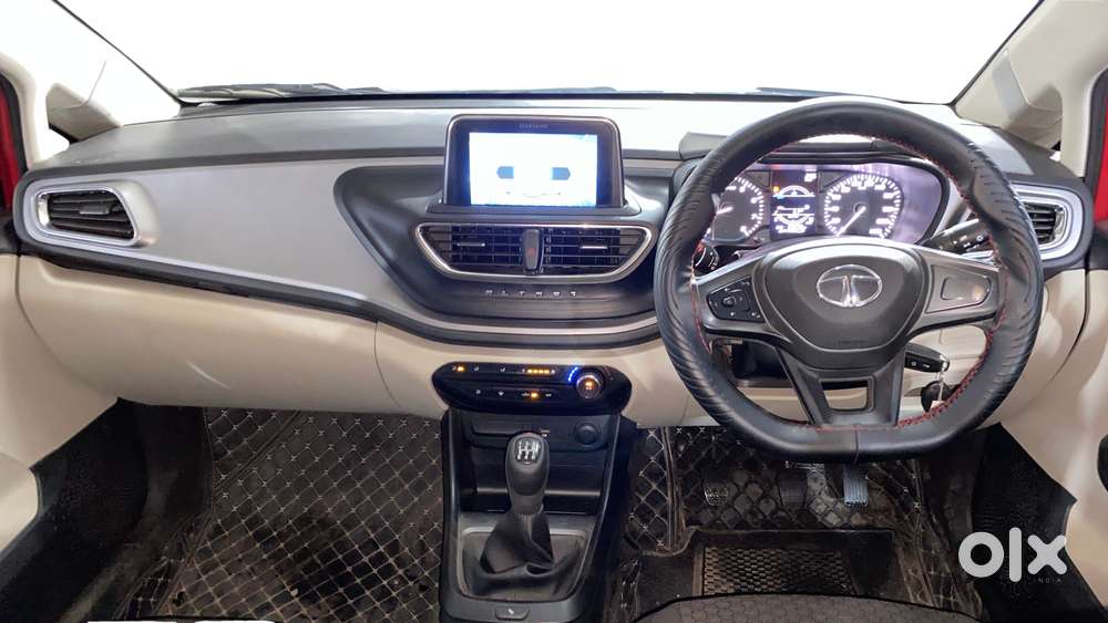 Tata Altroz 1.2 Xm Plus, 2022, Petrol
