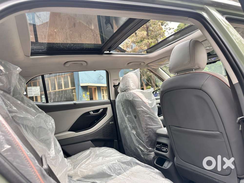 Hyundai Creta 1.5 Sx (o) Ivt Petrol, 2025, Petrol