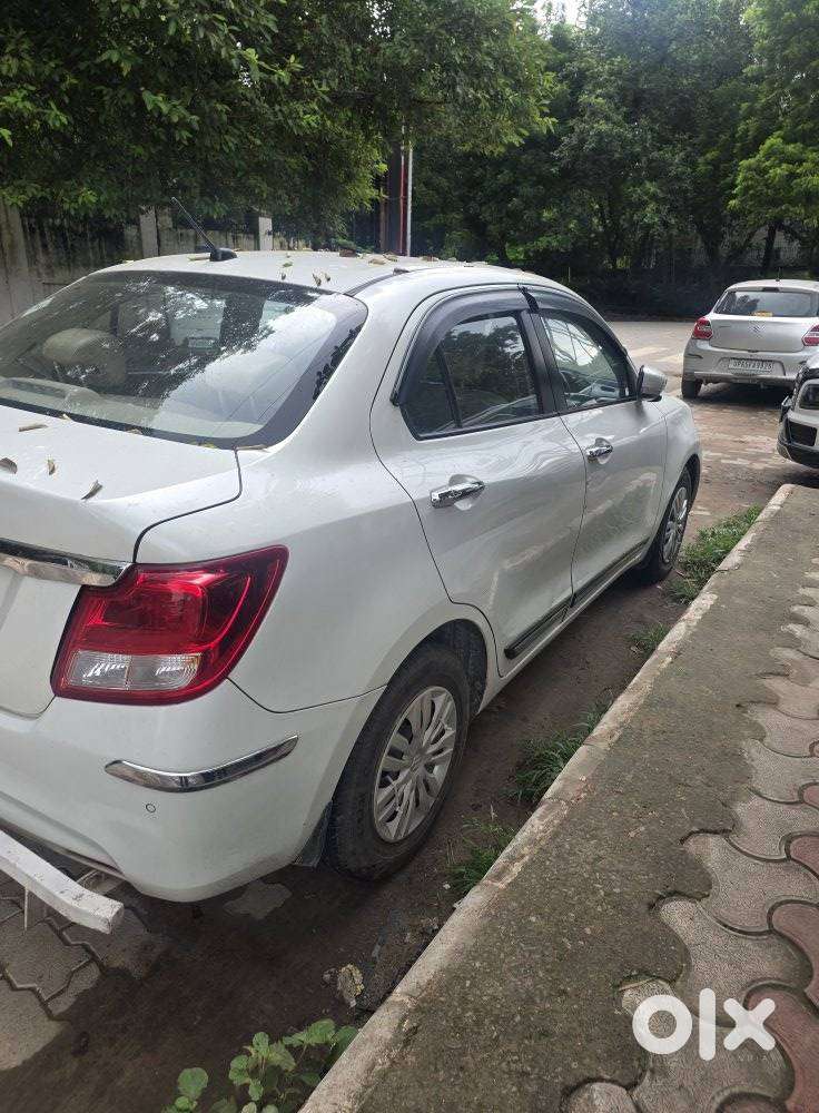 Maruti Suzuki Dzire 1.2 Zxi, 2022, Petrol