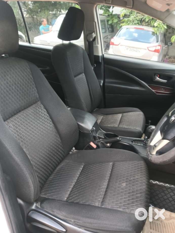 Toyota Innova Crysta 2.8 Gx Automatic 7 Str, 2016, Diesel