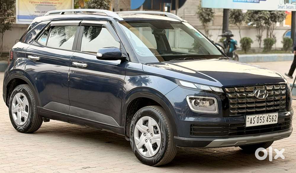 Hyundai Venue Sx Mt, 2022, Petrol