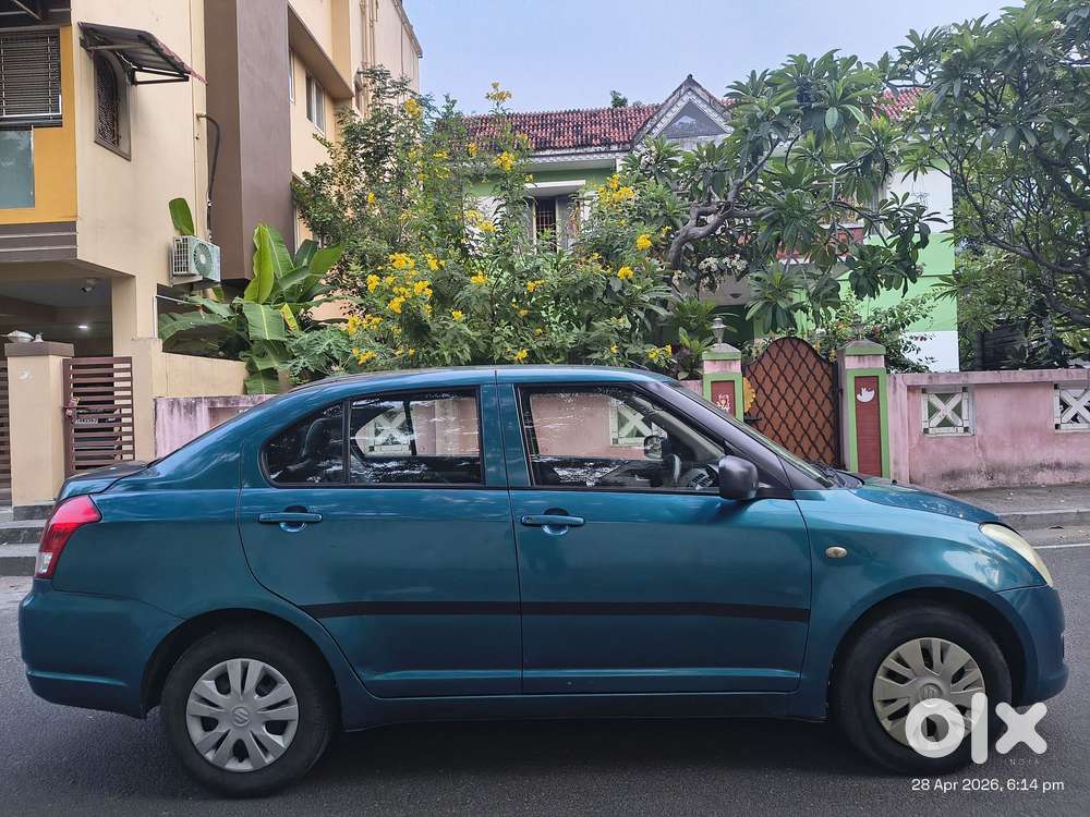 Maruti Suzuki Swift Dzire Vxi, 2009, Petrol