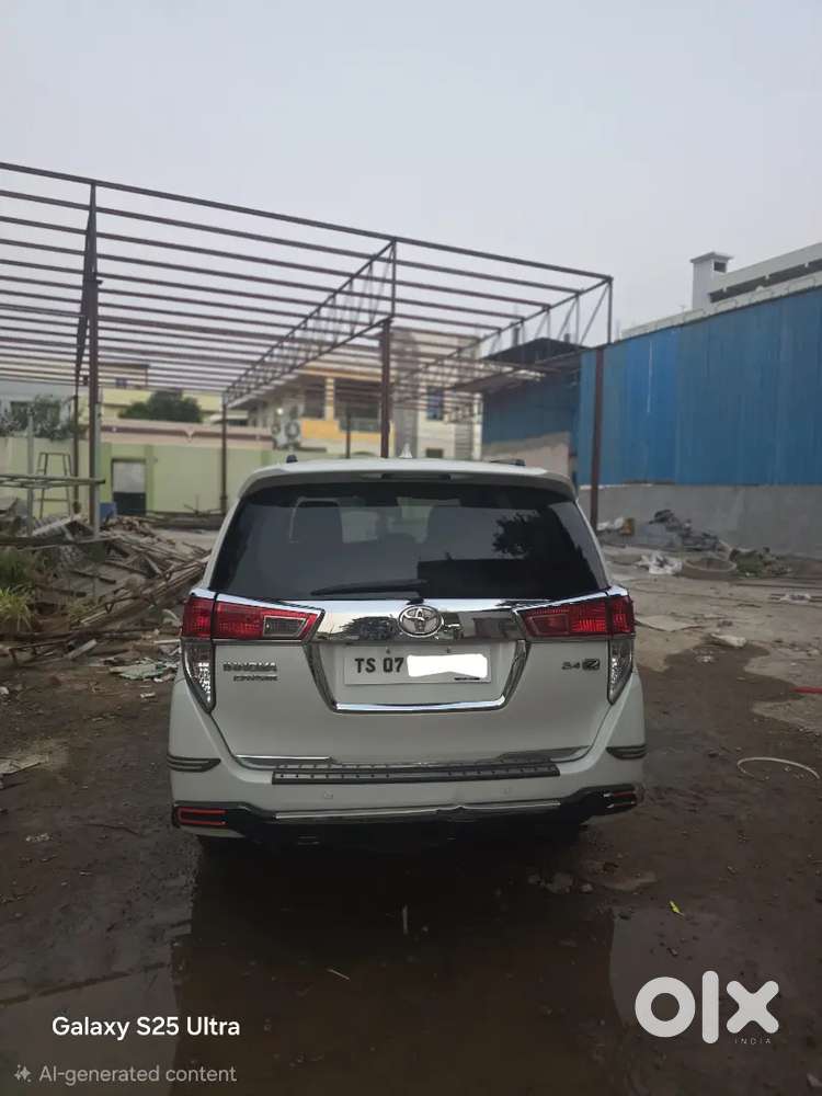 Toyota Innova Crysta 2019 2.4z