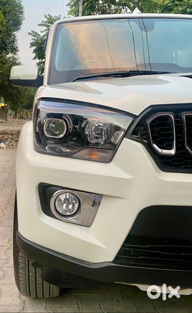 Mahindra Scorpio 2018 Diesel Manual Year