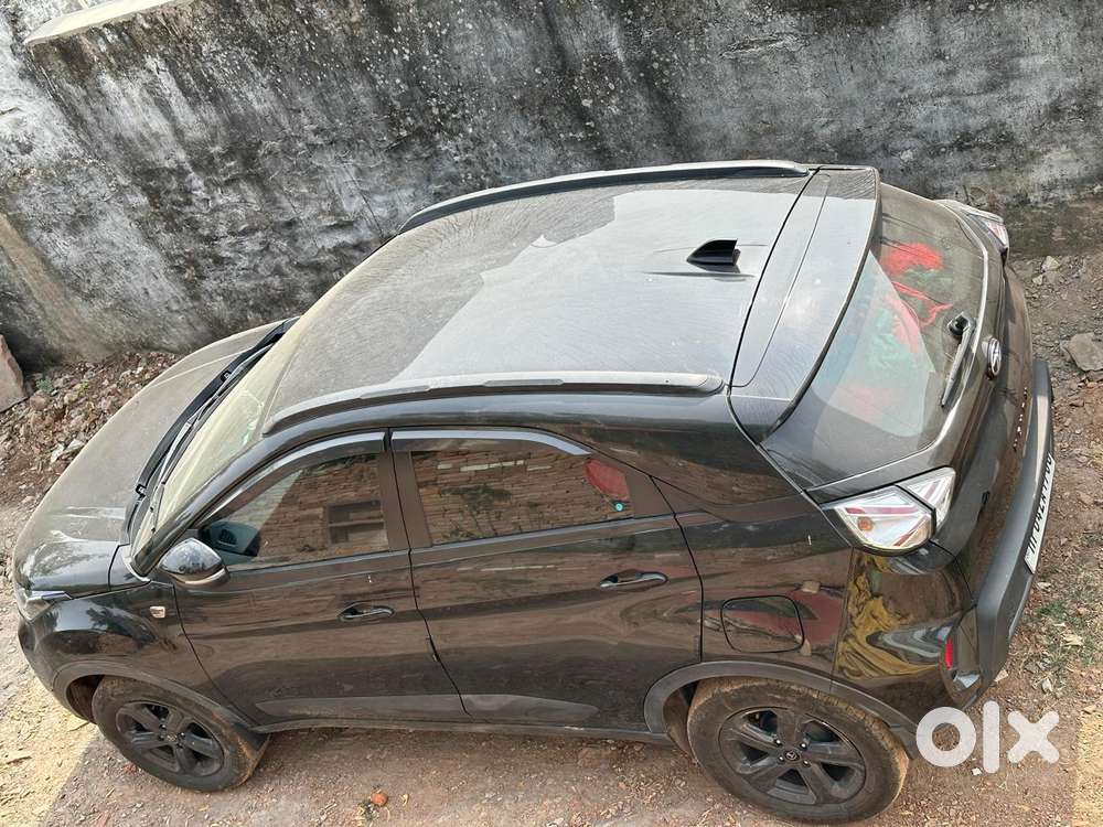 Tata Nexon 1.2 Revotron Xz Plus Hs Dark Edition, 2022, Cng & Hybrids