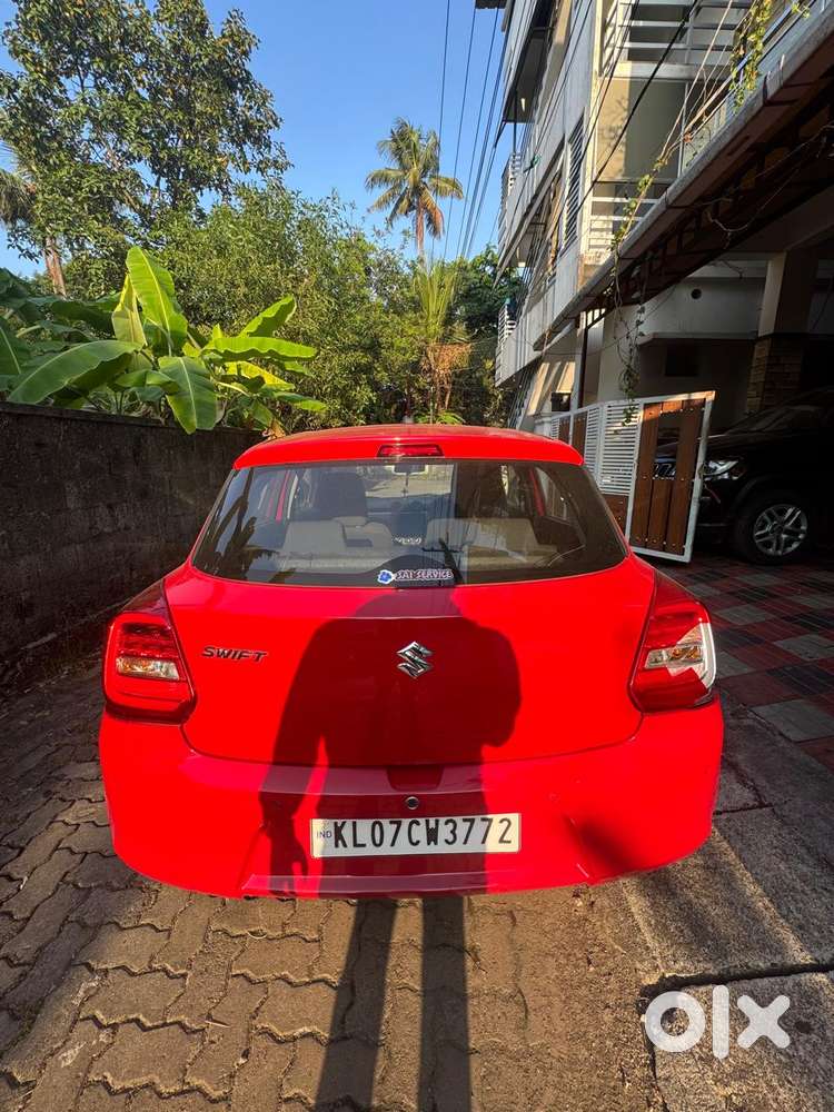 Maruti Suzuki Swift Vxi + Manual, 2021, Petrol