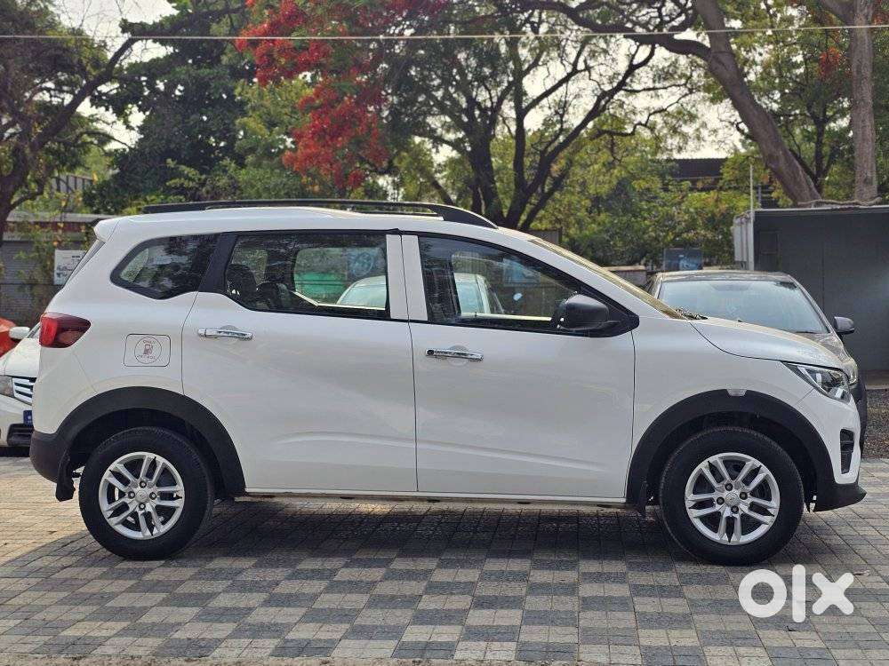 Renault Triber Others, 2023, Petrol