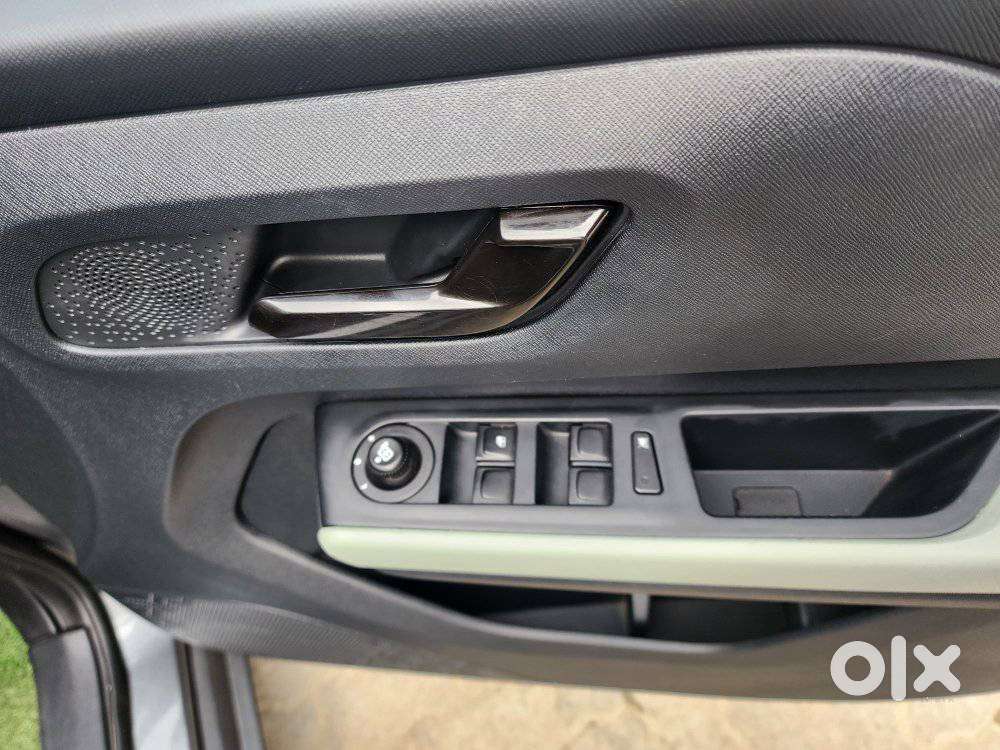 Tata Punch 1.2 Revotron Adventure Rhythm Pack Mt, 2025, Petrol