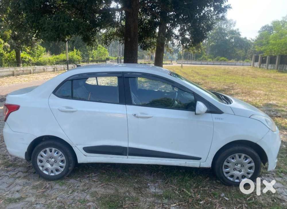 Hyundai Xcent 2016 Petrol 54 Km Driven