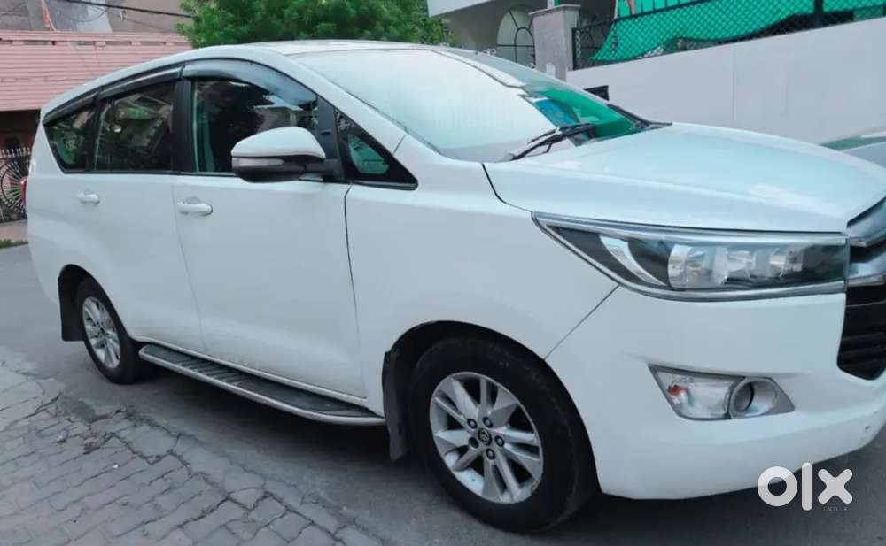 Toyota Innova Crysta 2017 Diesel Well Maintained